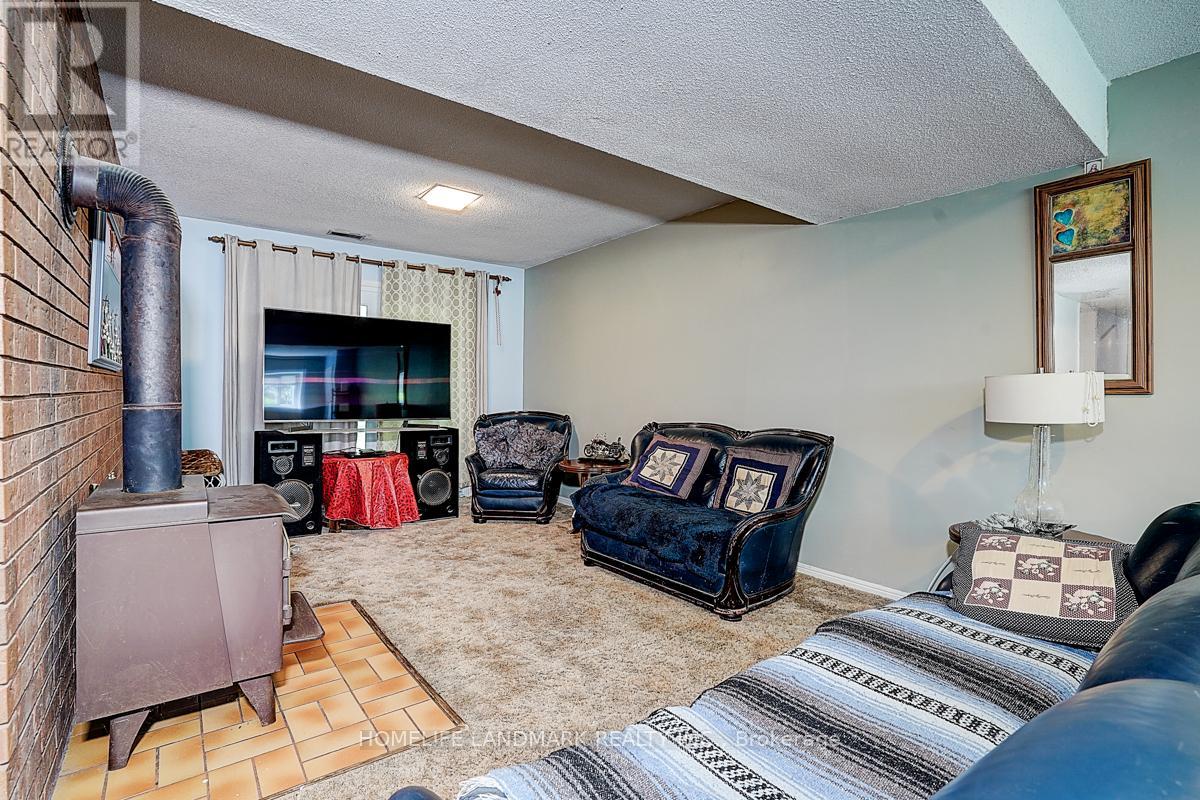 6068 Bloomington Road, Whitchurch-Stouffville, Ontario  L4A 2W7 - Photo 38 - N12895748