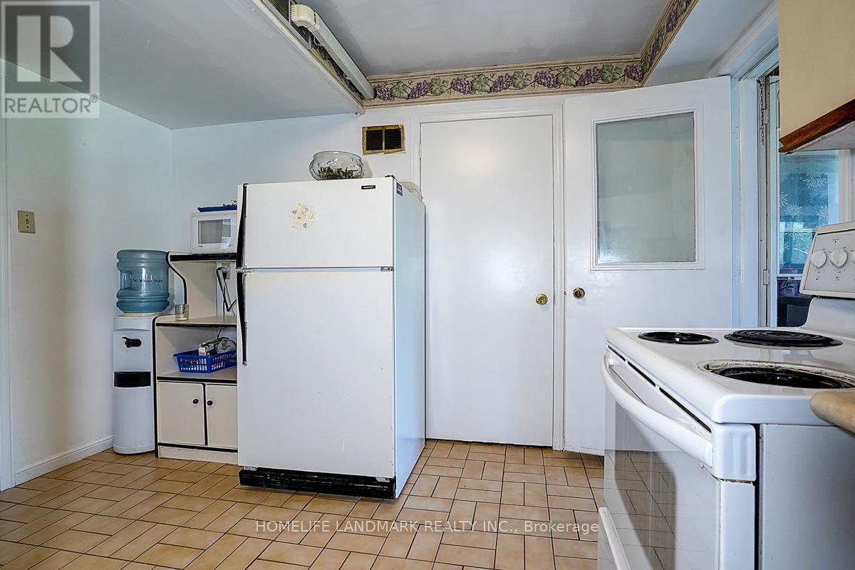 6068 Bloomington Road, Whitchurch-Stouffville, Ontario  L4A 2W7 - Photo 41 - N12895748