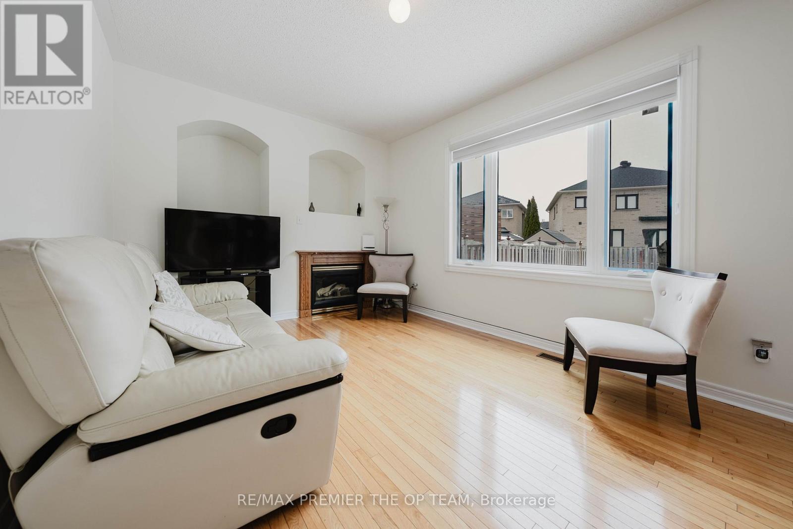 56 Wildberry Crescent, Vaughan, Ontario  L4H 2C6 - Photo 14 - N12895804