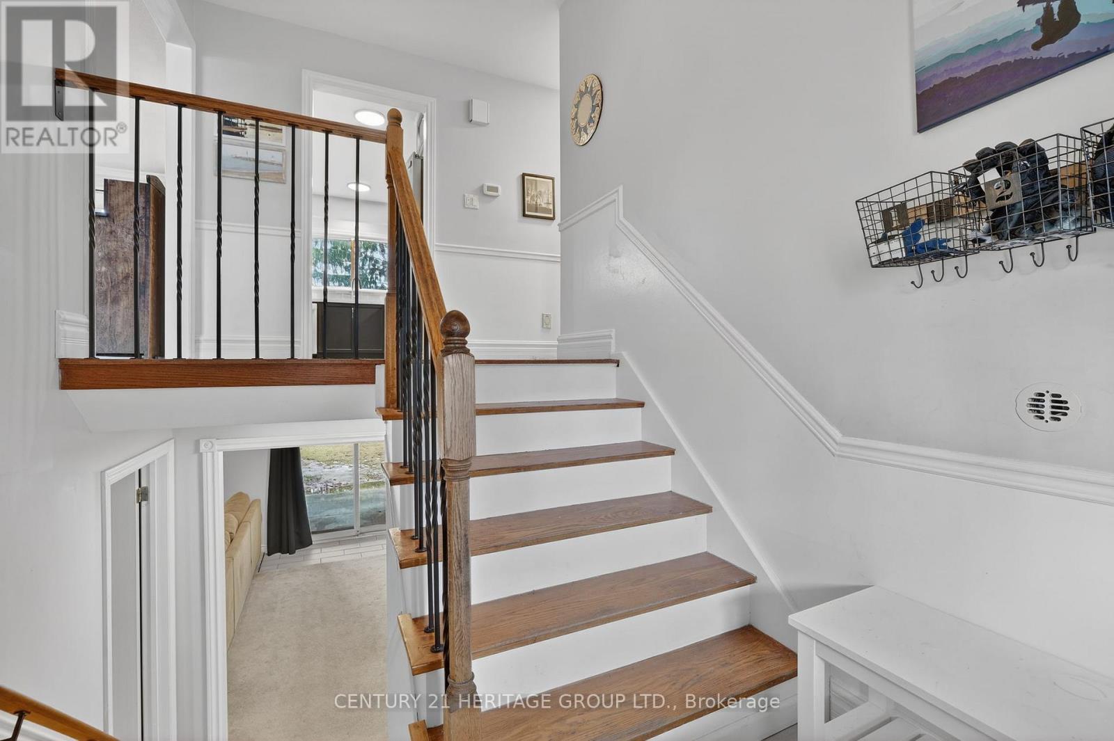 28 Pegg's Crescent, East Gwillimbury, Ontario  L9N 1B3 - Photo 9 - N12895824