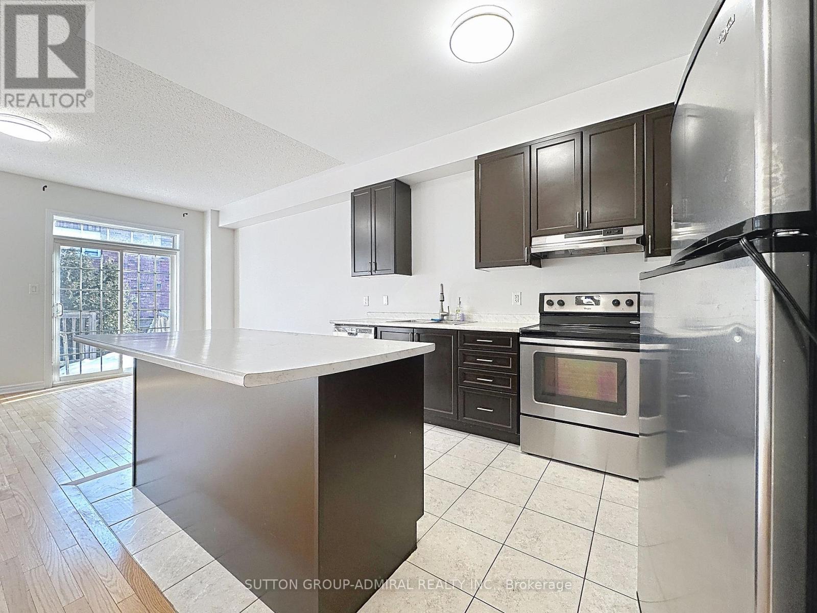 14 - 8777 Dufferin Street, Vaughan, Ontario L4J 0C5 - Photo 7 - N12895836