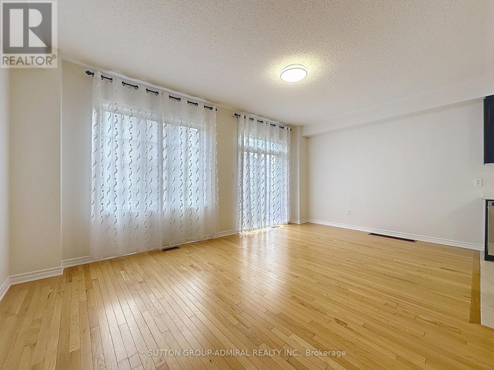 14 - 8777 Dufferin Street, Vaughan, Ontario L4J 0C5 - Photo 9 - N12895836