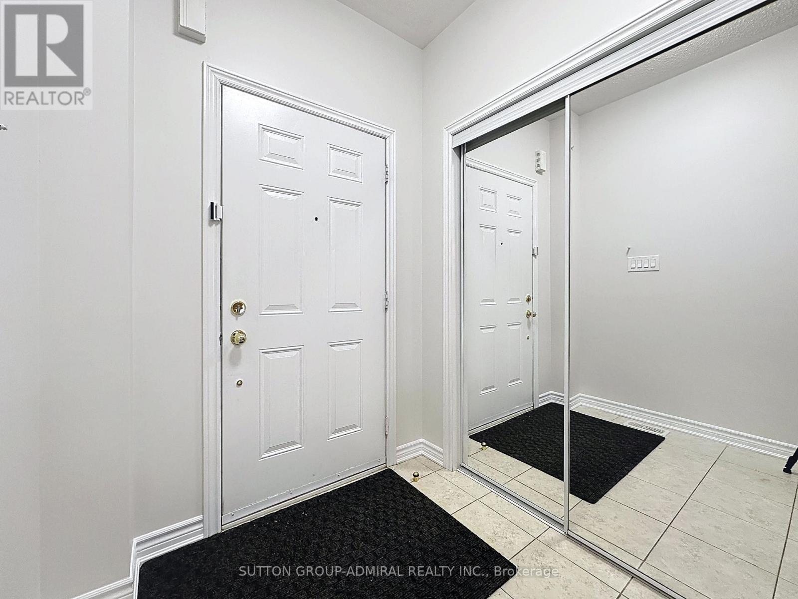 14 - 8777 Dufferin Street, Vaughan, Ontario  L4J 0C5 - Photo 3 - N12895842