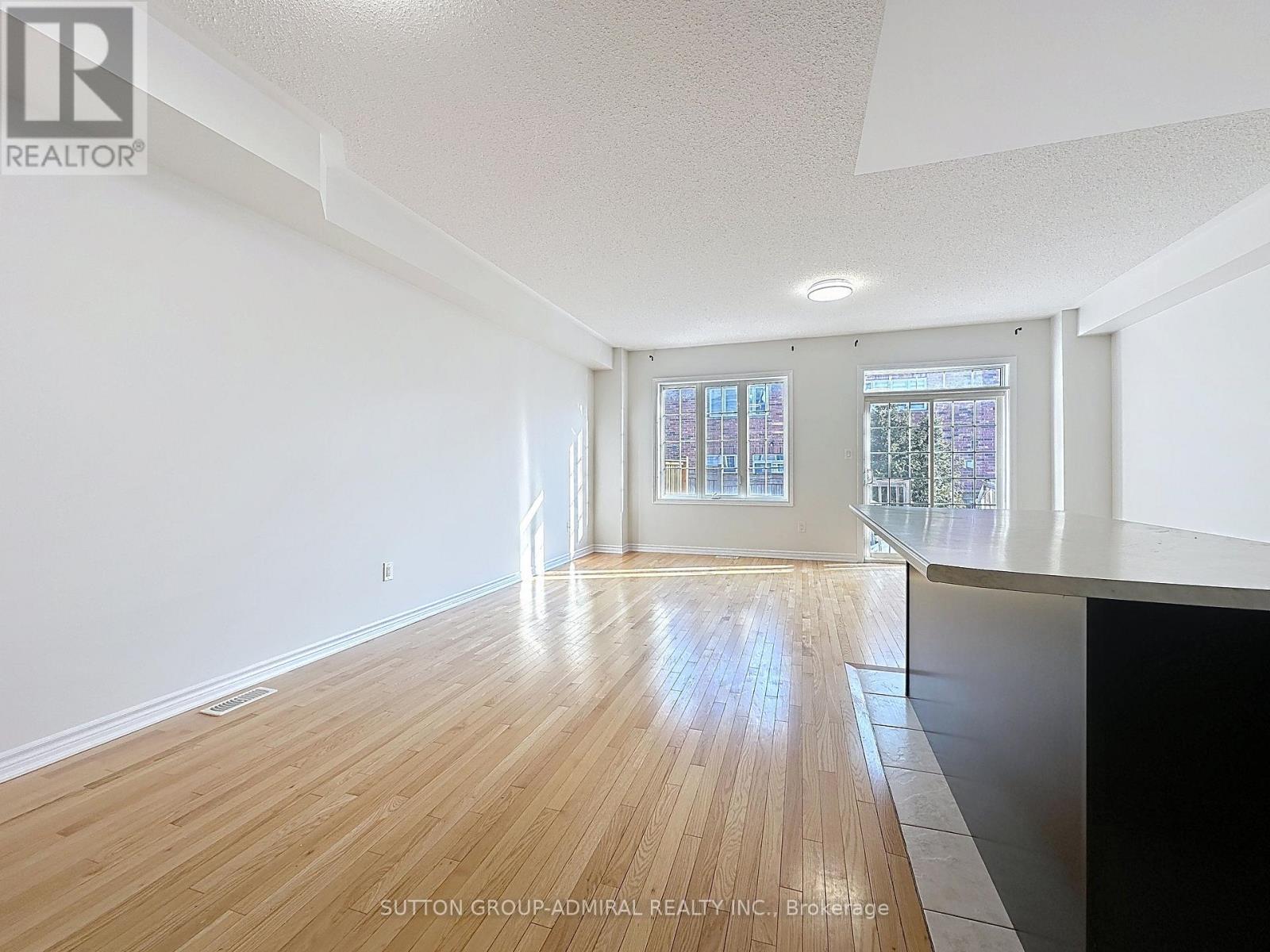 14 - 8777 Dufferin Street, Vaughan, Ontario  L4J 0C5 - Photo 4 - N12895842