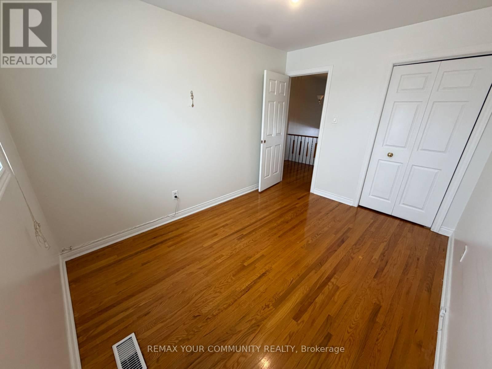 12 Stocco Court, Vaughan, Ontario  L4L 2Y1 - Photo 13 - N12895872