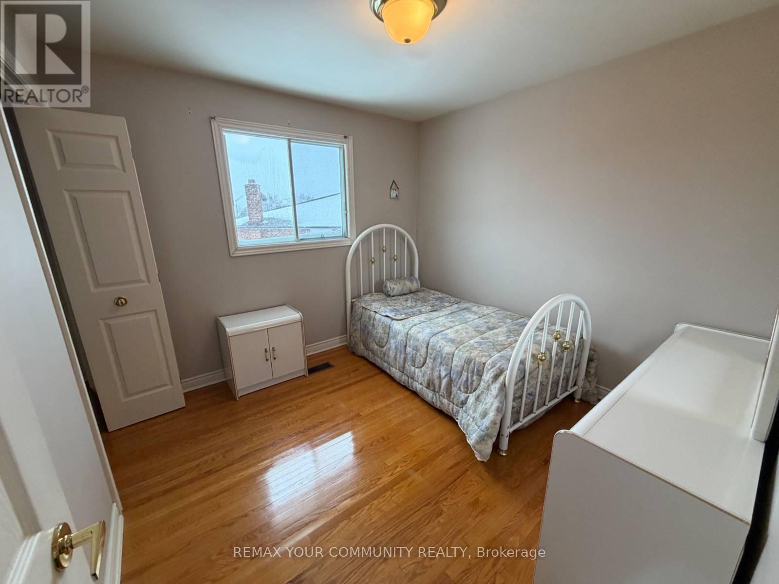 12 Stocco Court, Vaughan, Ontario  L4L 2Y1 - Photo 15 - N12895872