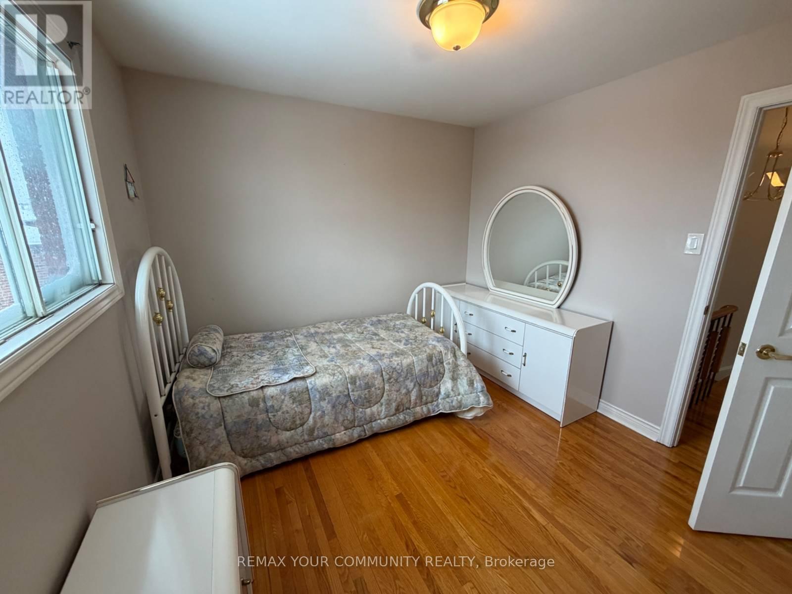 12 Stocco Court, Vaughan, Ontario  L4L 2Y1 - Photo 16 - N12895872