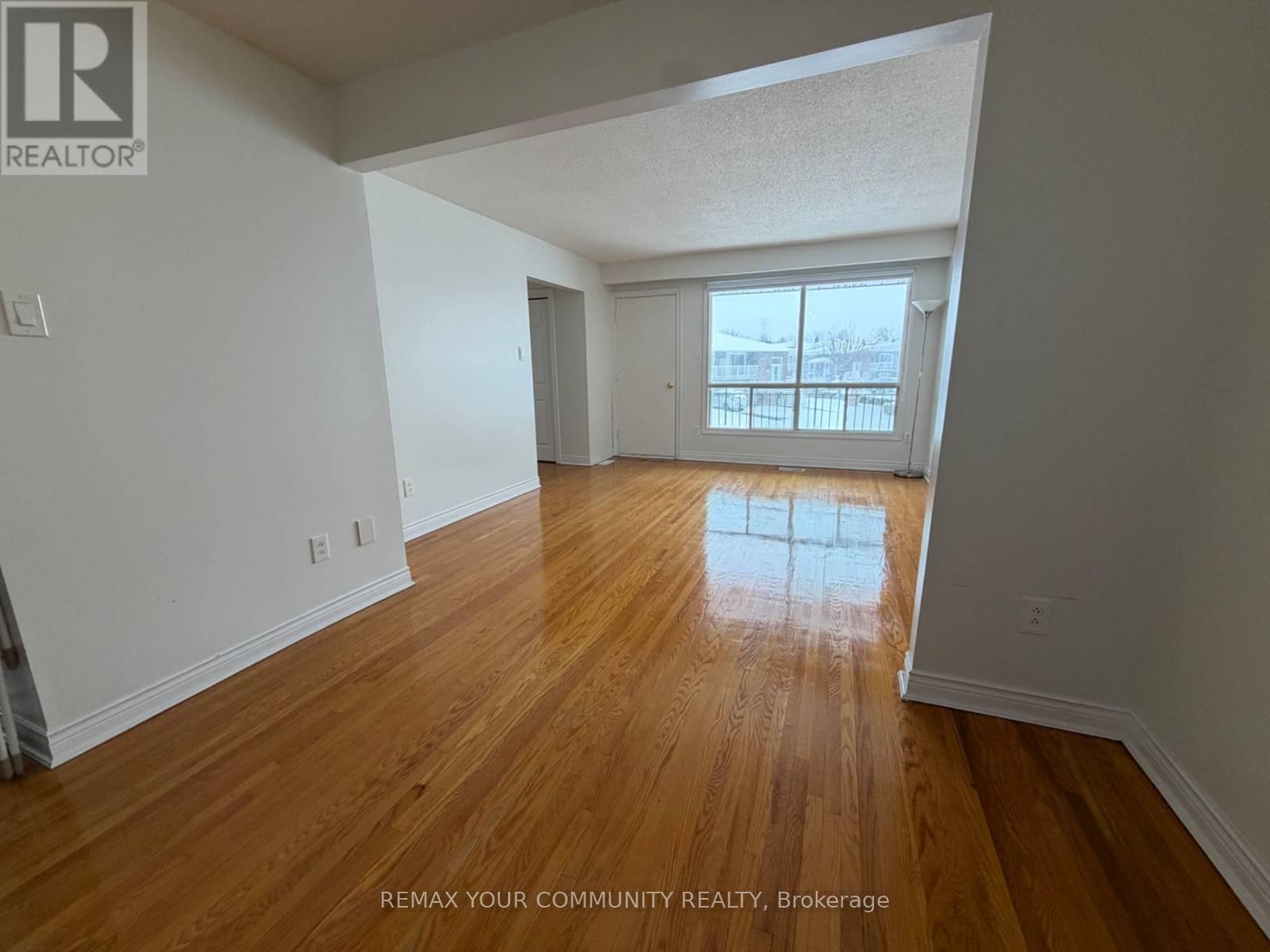 12 Stocco Court, Vaughan, Ontario  L4L 2Y1 - Photo 17 - N12895872