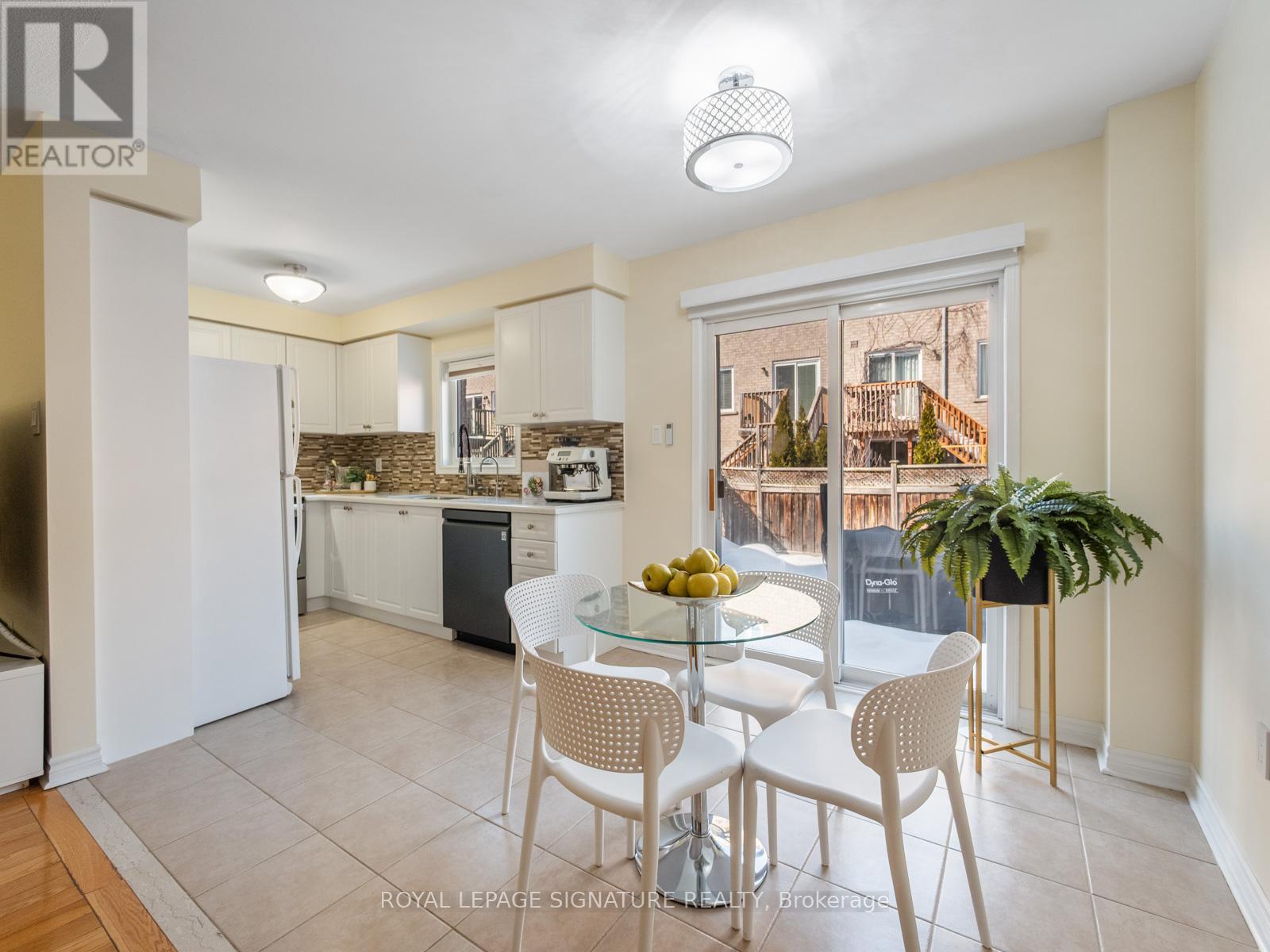 88 Burgess Crescent, Newmarket, Ontario  L3X 2T8 - Photo 18 - N12895880