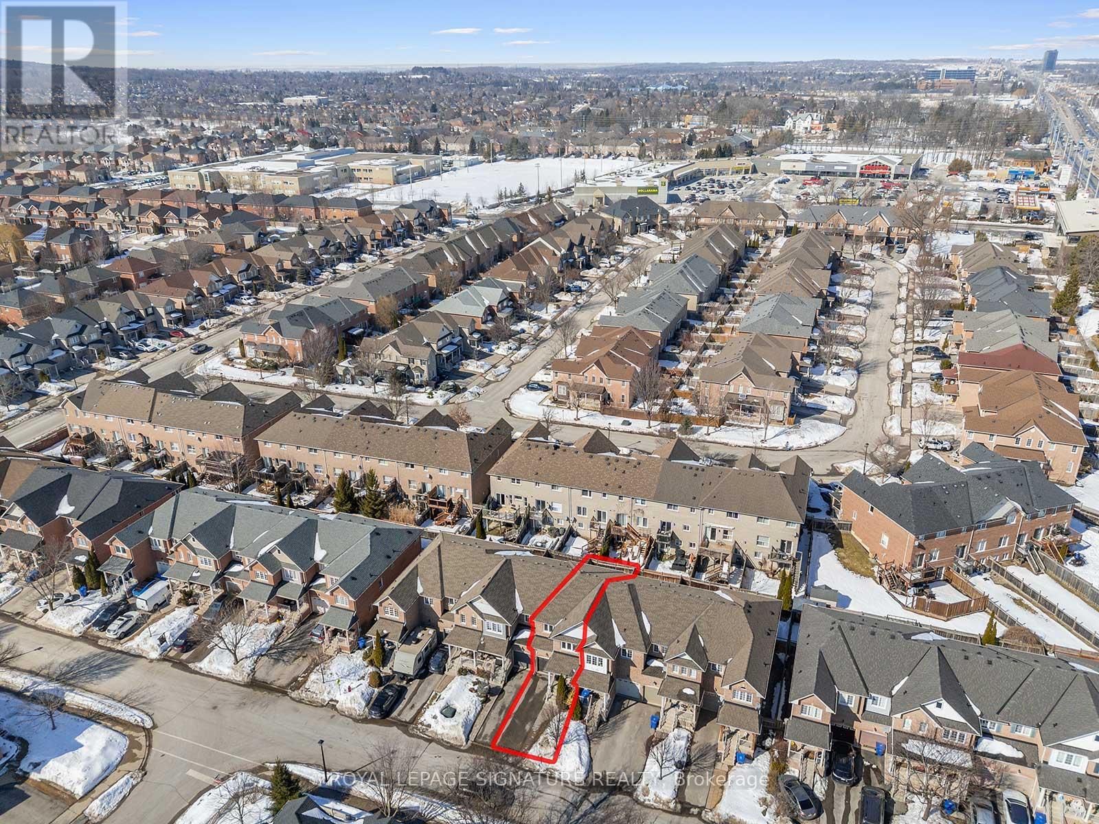 88 Burgess Crescent, Newmarket, Ontario  L3X 2T8 - Photo 3 - N12895880