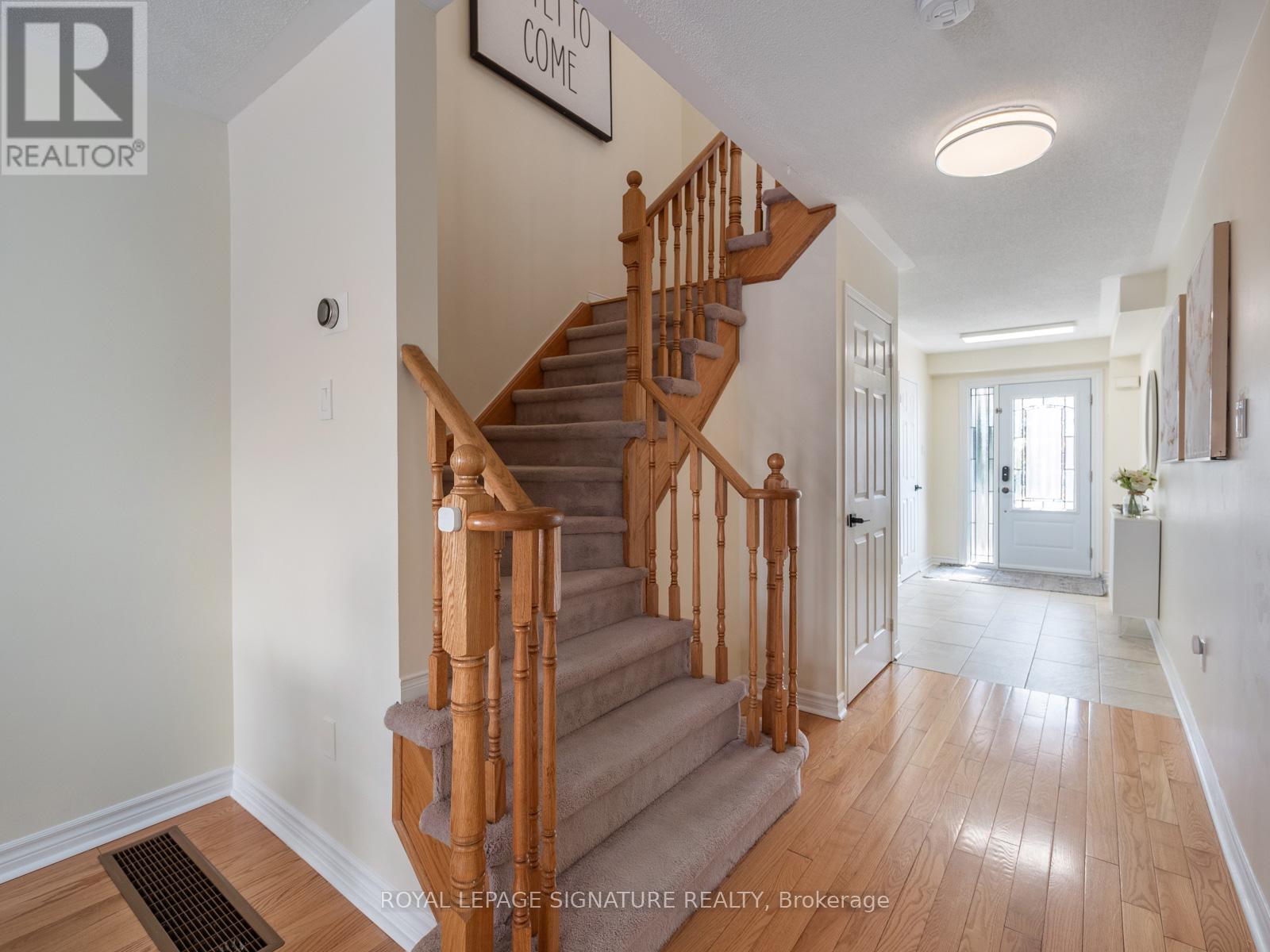 88 Burgess Crescent, Newmarket, Ontario  L3X 2T8 - Photo 8 - N12895880