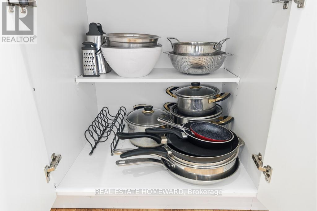 170 Harrison Drive, Newmarket, Ontario  L3Y 6B9 - Photo 10 - N12895904