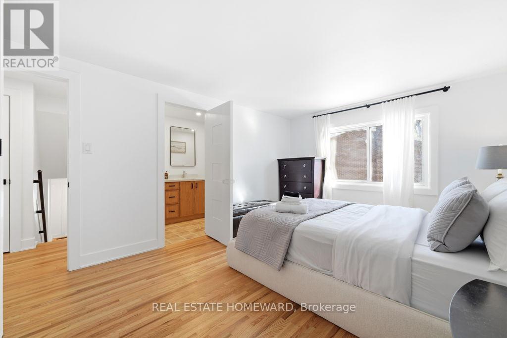 170 Harrison Drive, Newmarket, Ontario  L3Y 6B9 - Photo 15 - N12895904