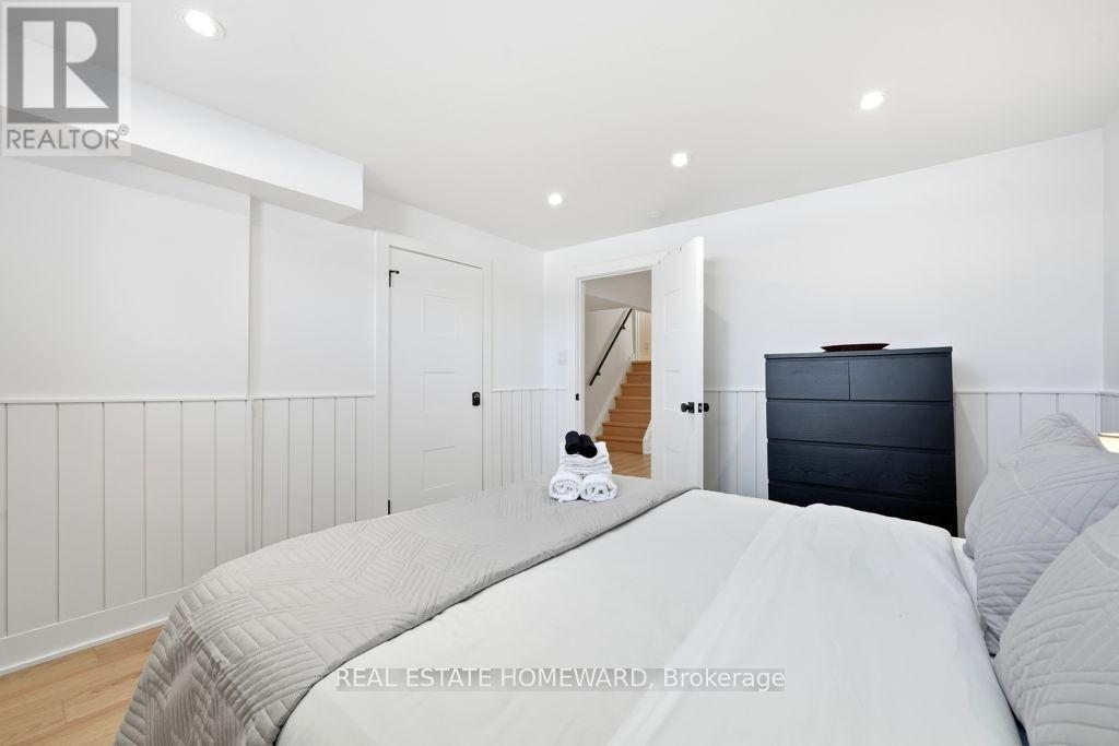 170 Harrison Drive, Newmarket, Ontario  L3Y 6B9 - Photo 23 - N12895904