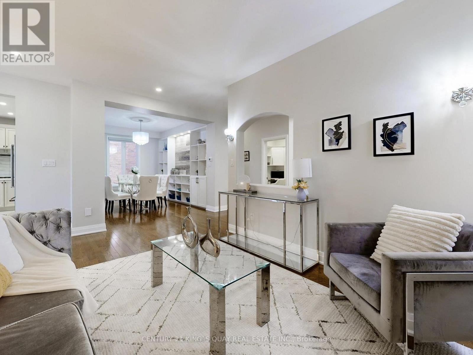 383 Wilfred Murison Avenue, Markham (Berczy), Ontario  L6C 0B2 - Photo 5 - N12895910