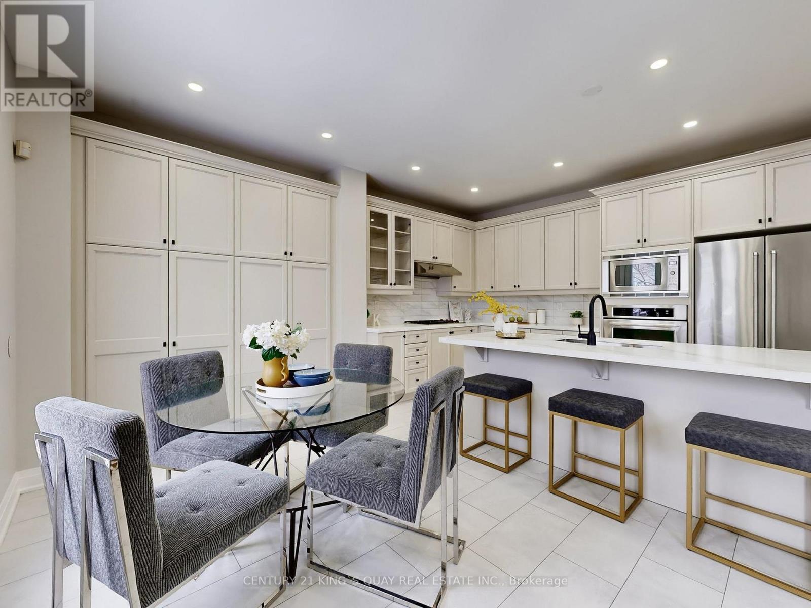 383 Wilfred Murison Avenue, Markham (Berczy), Ontario  L6C 0B2 - Photo 9 - N12895910