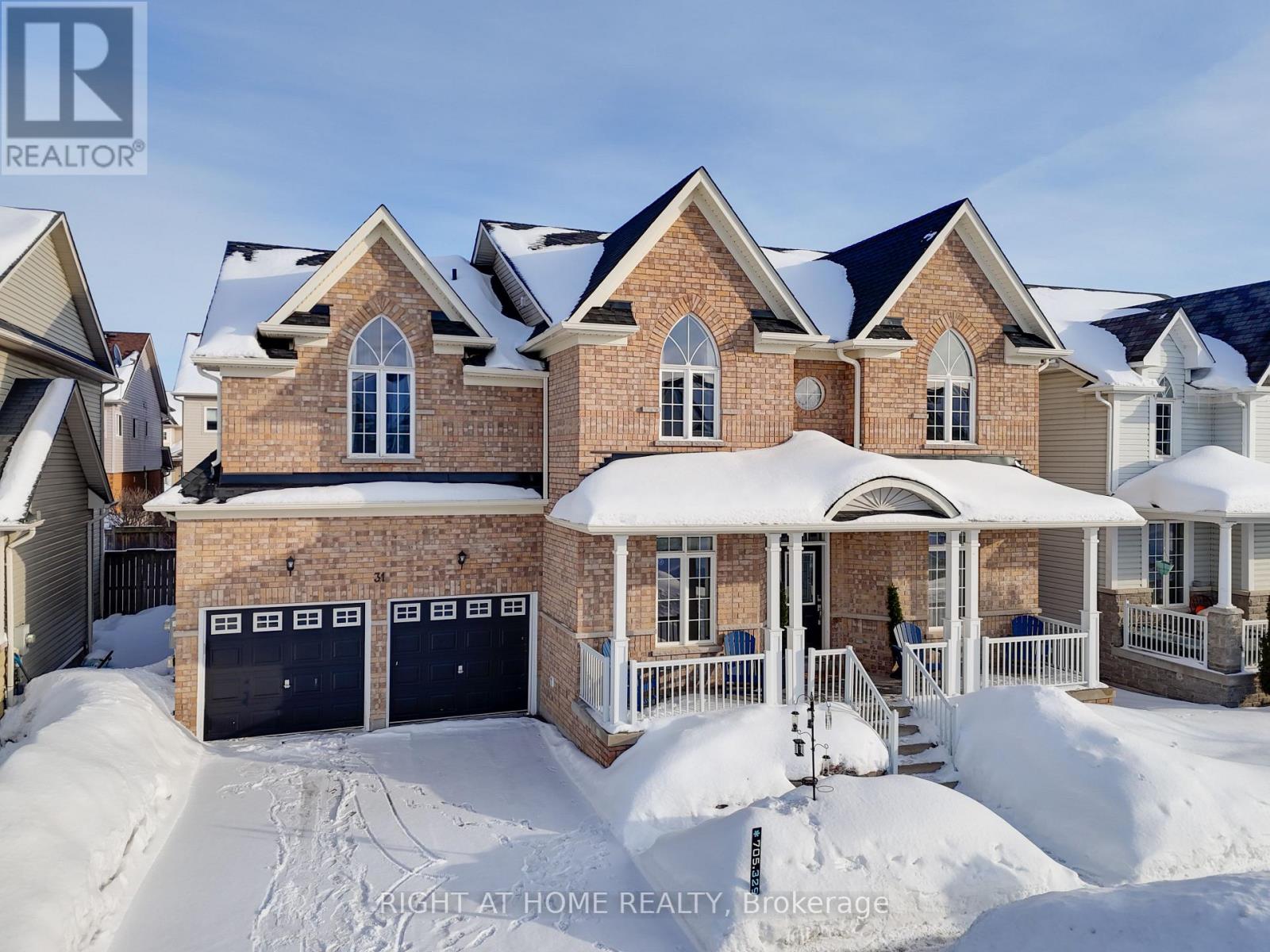 31 The Queensway, Barrie, Ontario  L4M 7H5 - Photo 2 - S12895672