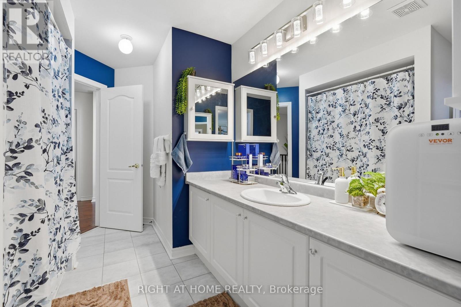 31 The Queensway, Barrie, Ontario  L4M 7H5 - Photo 33 - S12895672