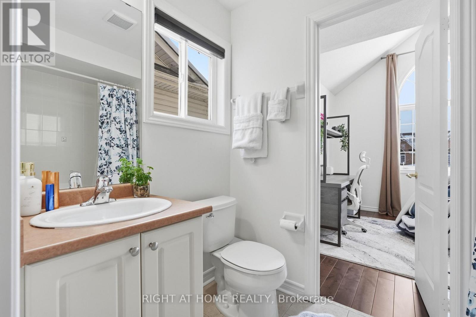 31 The Queensway, Barrie, Ontario  L4M 7H5 - Photo 35 - S12895672