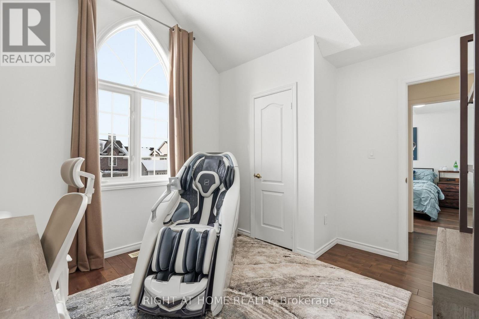 31 The Queensway, Barrie, Ontario  L4M 7H5 - Photo 36 - S12895672