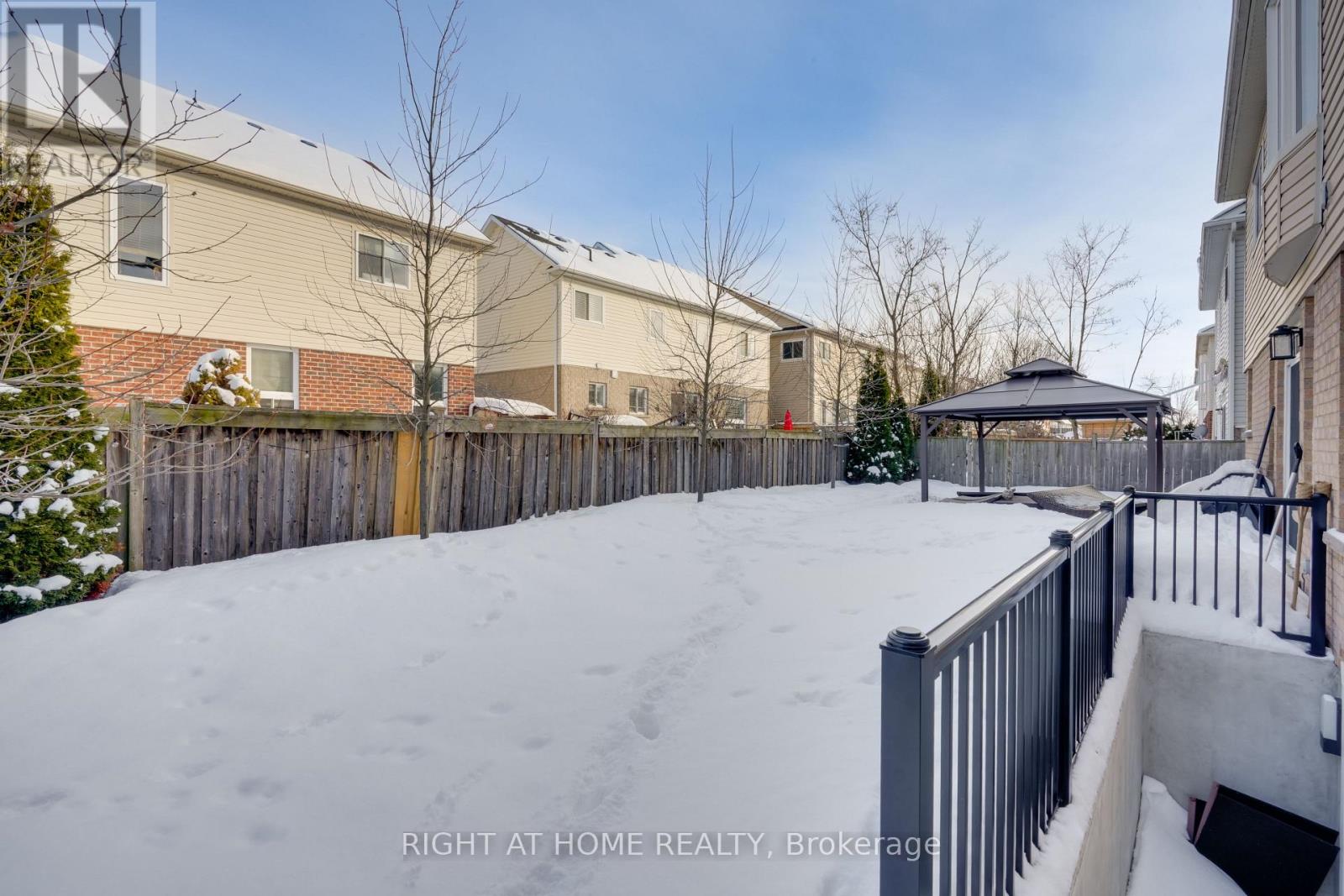 31 The Queensway, Barrie, Ontario  L4M 7H5 - Photo 44 - S12895672