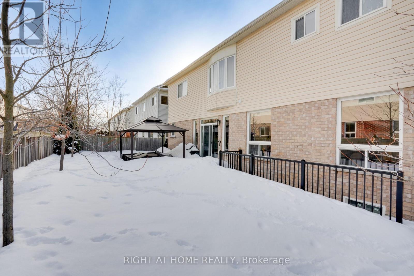 31 The Queensway, Barrie, Ontario  L4M 7H5 - Photo 45 - S12895672