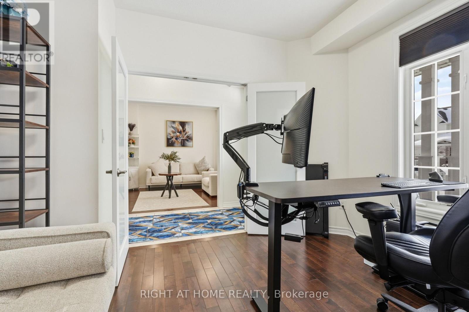 31 The Queensway, Barrie, Ontario  L4M 7H5 - Photo 8 - S12895672