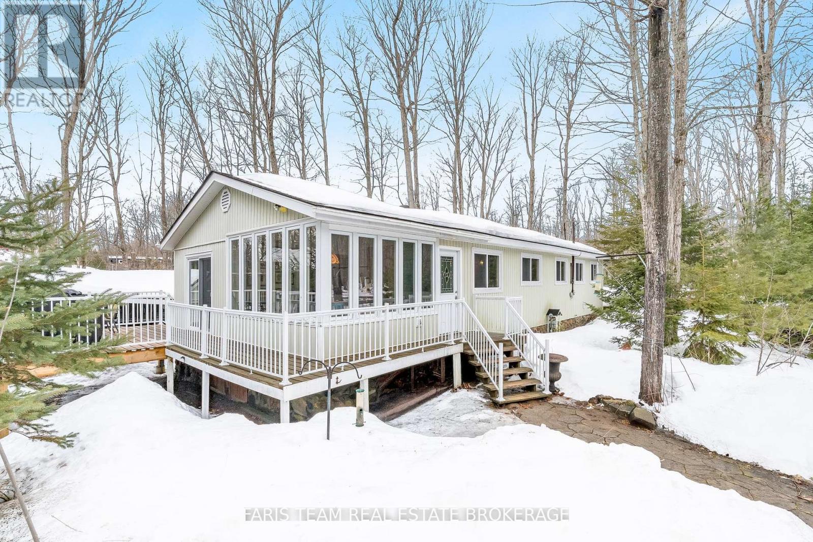 2 Souvenir Avenue, Tiny, Ontario  L9M 0H5 - Photo 2 - S12895878