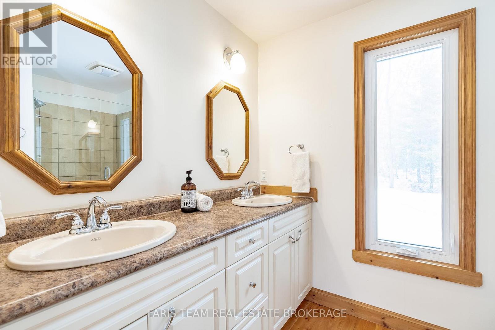 2 Souvenir Avenue, Tiny, Ontario  L9M 0H5 - Photo 23 - S12895878