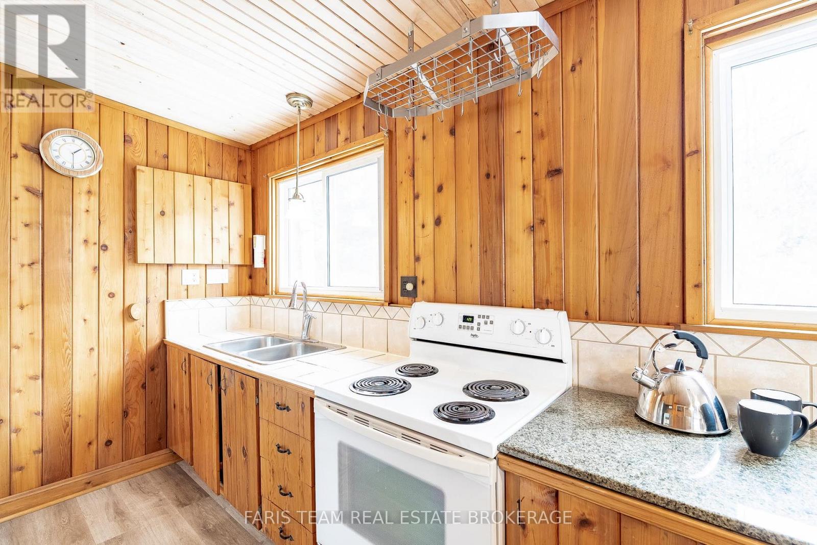 2 Souvenir Avenue, Tiny, Ontario  L9M 0H5 - Photo 6 - S12895878