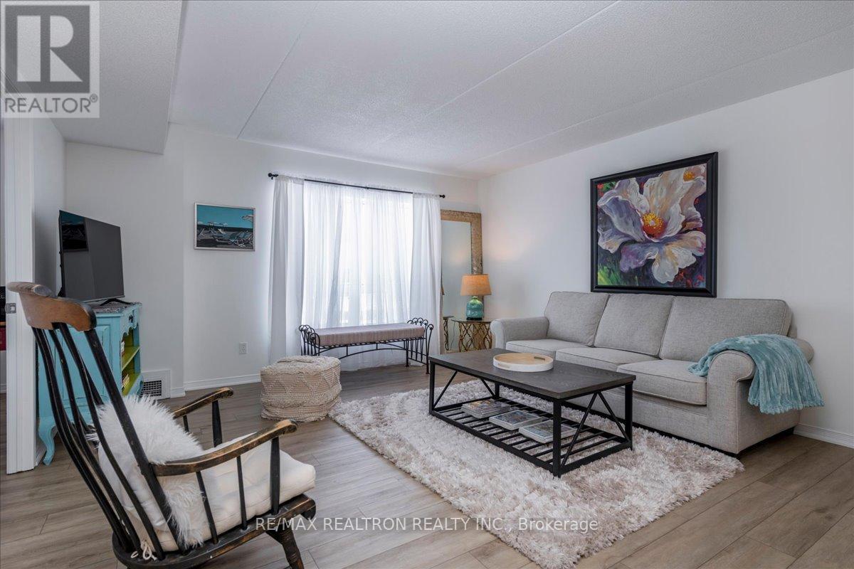 101 - 107 Bond Street, Orillia, Ontario  L3V 1J7 - Photo 13 - S12895900