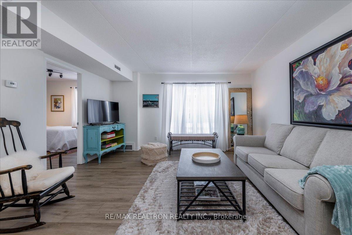 101 - 107 Bond Street, Orillia, Ontario  L3V 1J7 - Photo 14 - S12895900