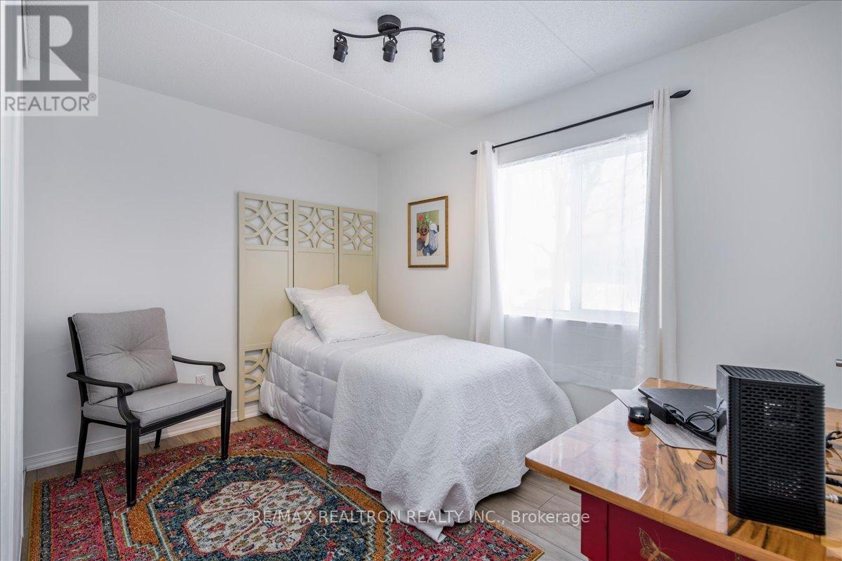 101 - 107 Bond Street, Orillia, Ontario  L3V 1J7 - Photo 20 - S12895900