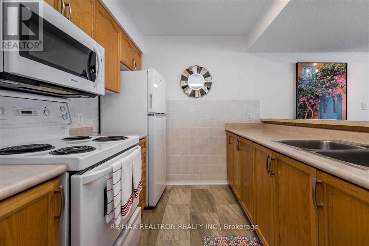 101 - 107 Bond Street, Orillia, Ontario  L3V 1J7 - Photo 7 - S12895900