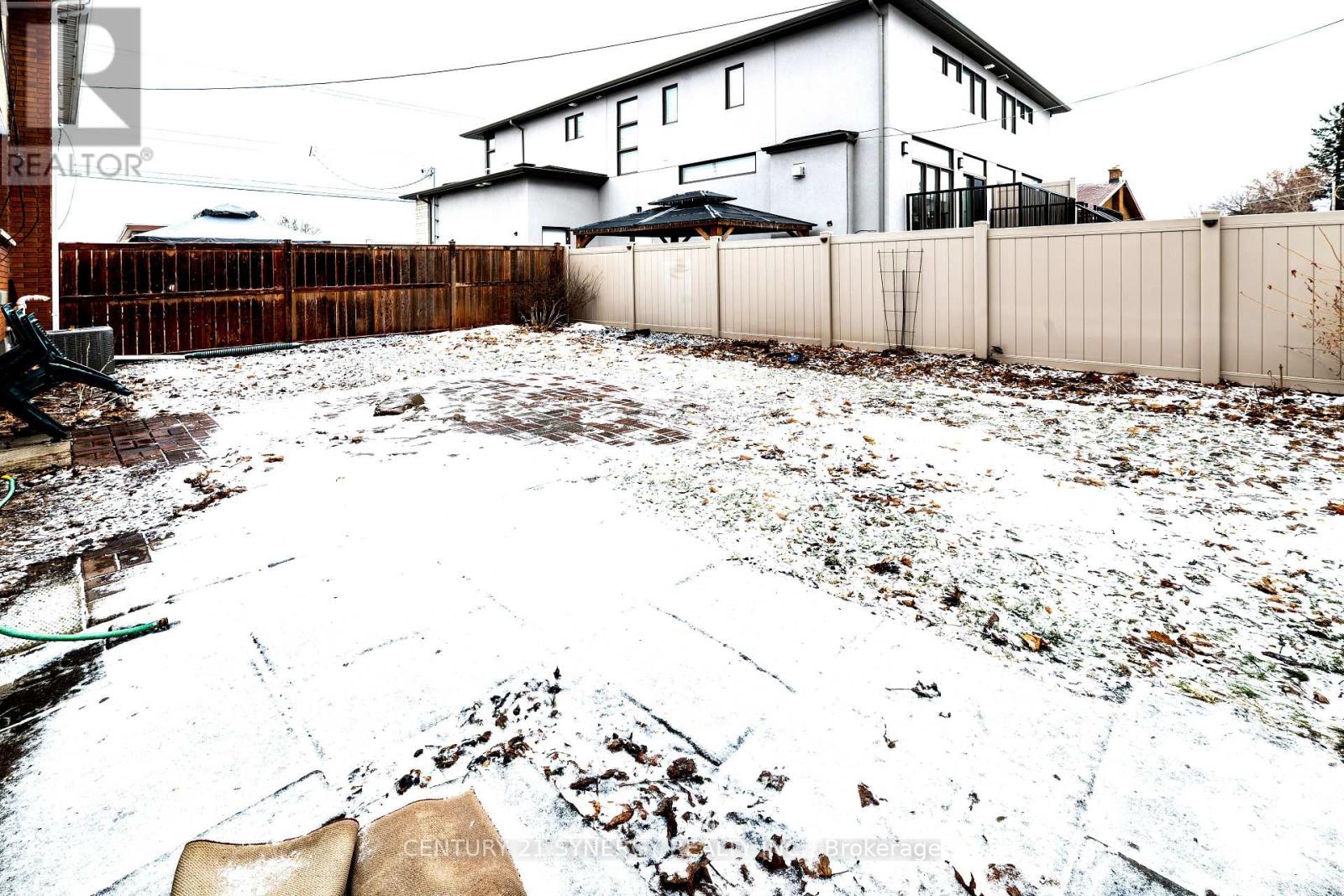 3 Farlane Boulevard, Ottawa, Ontario  K2E 5H1 - Photo 14 - X12880810