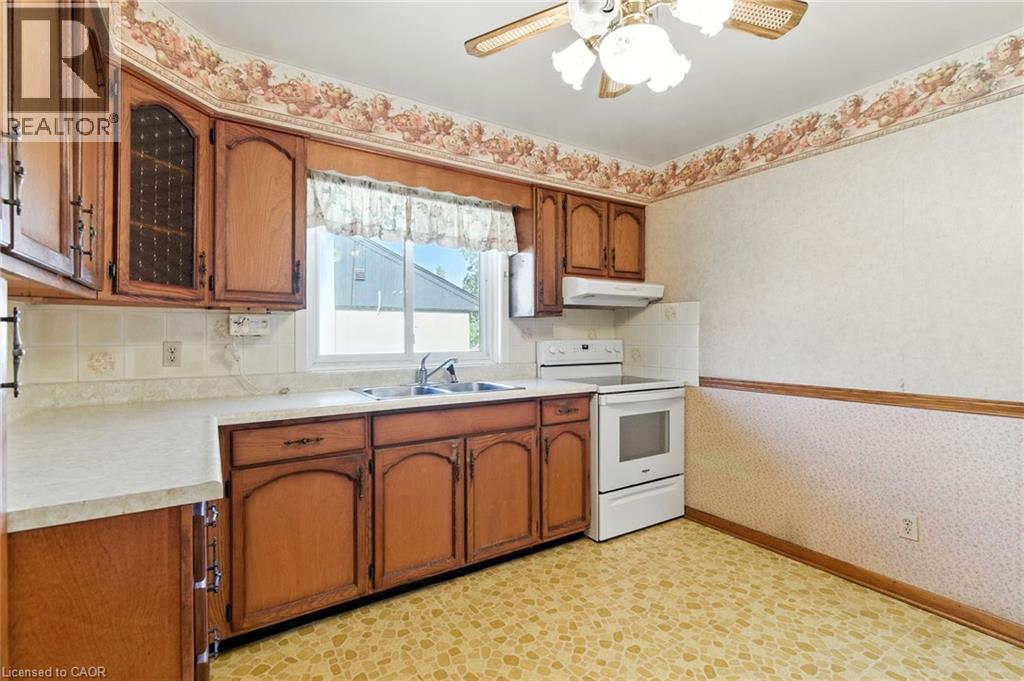 27 Warren Avenue, Hamilton, Ontario  L9C 3C7 - Photo 13 - 40776711