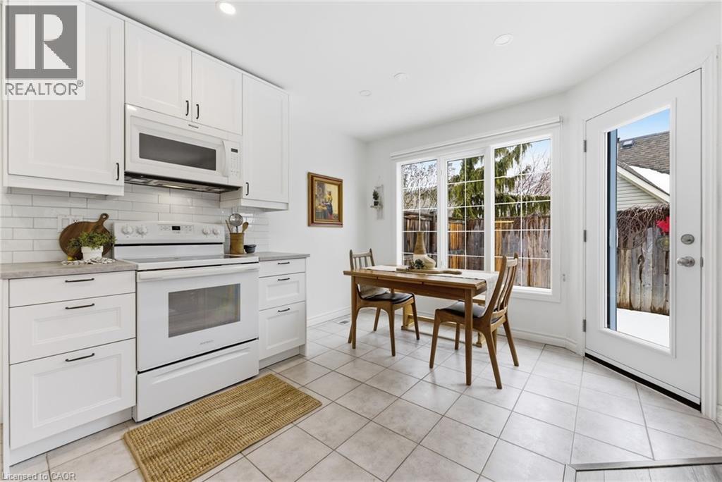 175 Fiddlers Green Road Unit# 13, Ancaster, Ontario  L9G 4X7 - Photo 17 - 40806494