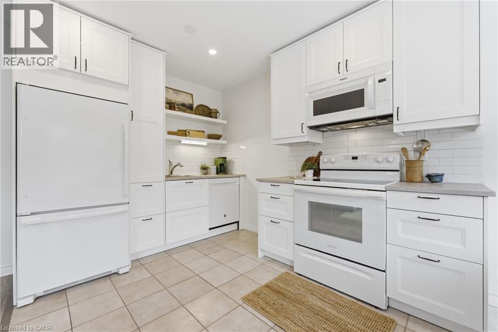 175 Fiddlers Green Road Unit# 13, Ancaster, Ontario  L9G 4X7 - Photo 16 - 40806494