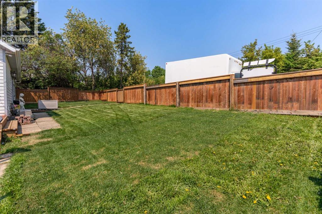 211 Red Wing Crescent, Tillicum Beach, Alberta  T4V 2M9 - Photo 35 - A2293846