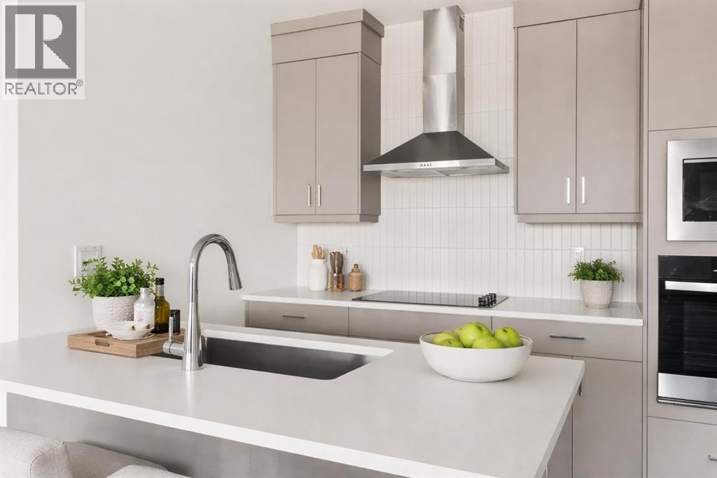 707 Sovereign Common Sw, Calgary, Alberta  T3C 3Y3 - Photo 4 - A2279504