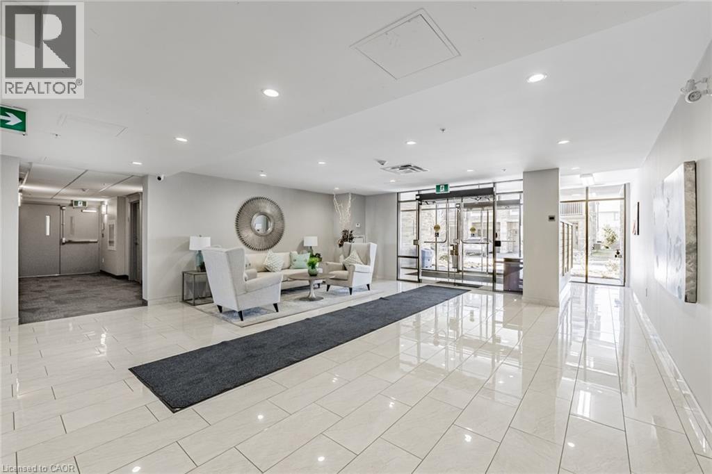 35 Southshore Crescent Unit# 209, Stoney Creek, Ontario  L8E 0J2 - Photo 4 - 40810732