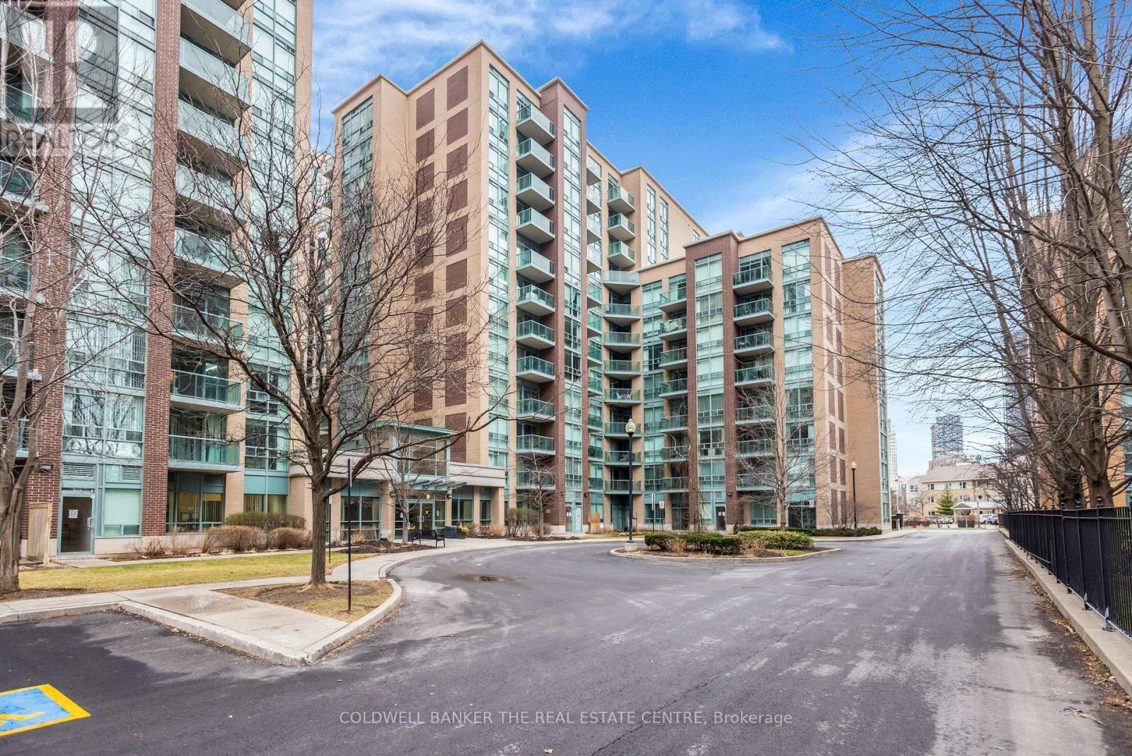 1105 - 9 MICHAEL POWER PLACE, Toronto, Ontario