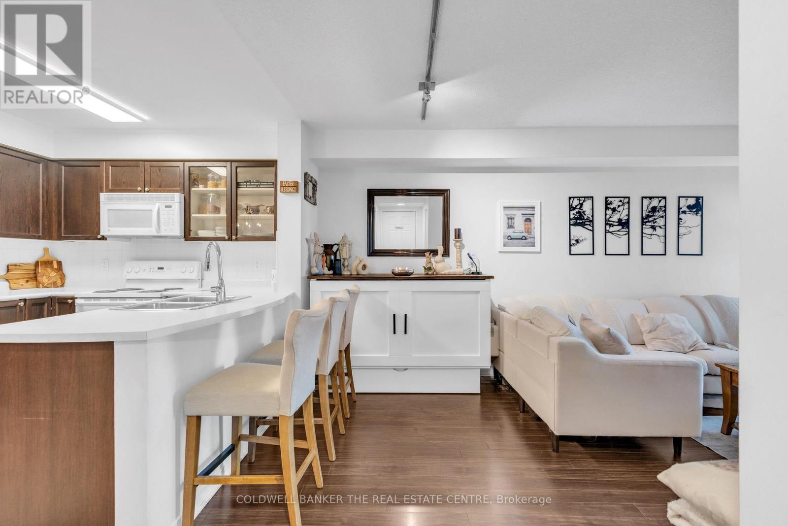 1105 - 9 Michael Power Place, Toronto, Ontario  M9A 0A5 - Photo 12 - W12895636