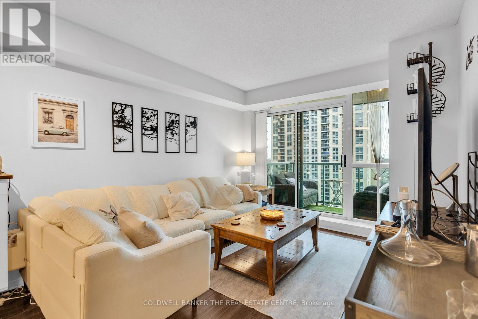 1105 - 9 Michael Power Place, Toronto, Ontario  M9A 0A5 - Photo 14 - W12895636