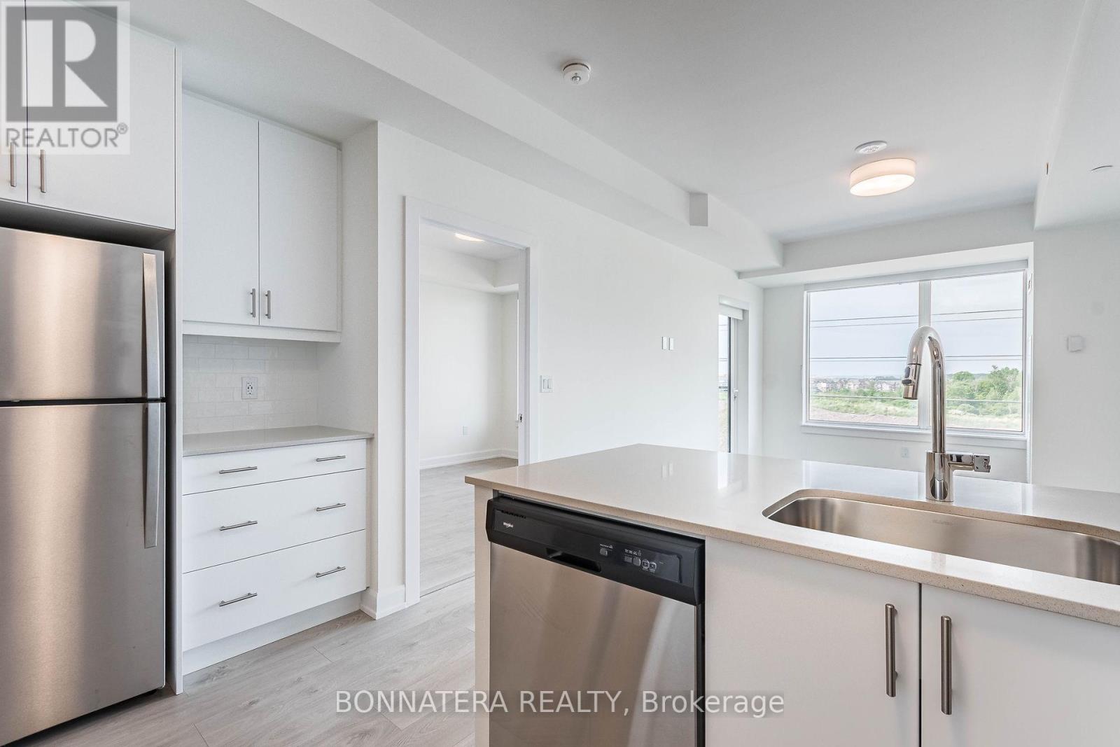 421 - 3200 William Coltson Avenue, Oakville, Ontario  L6H 7C2 - Photo 13 - W12895646