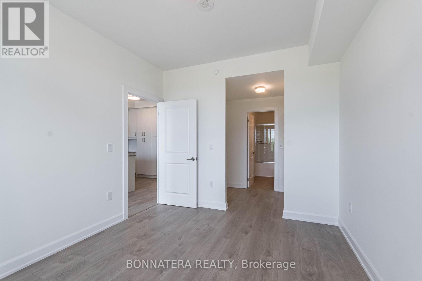 421 - 3200 William Coltson Avenue, Oakville, Ontario  L6H 7C2 - Photo 21 - W12895646