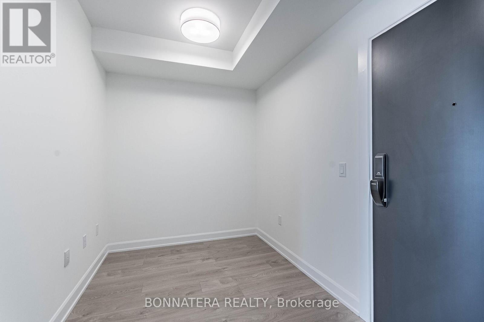 421 - 3200 William Coltson Avenue, Oakville, Ontario  L6H 7C2 - Photo 7 - W12895646