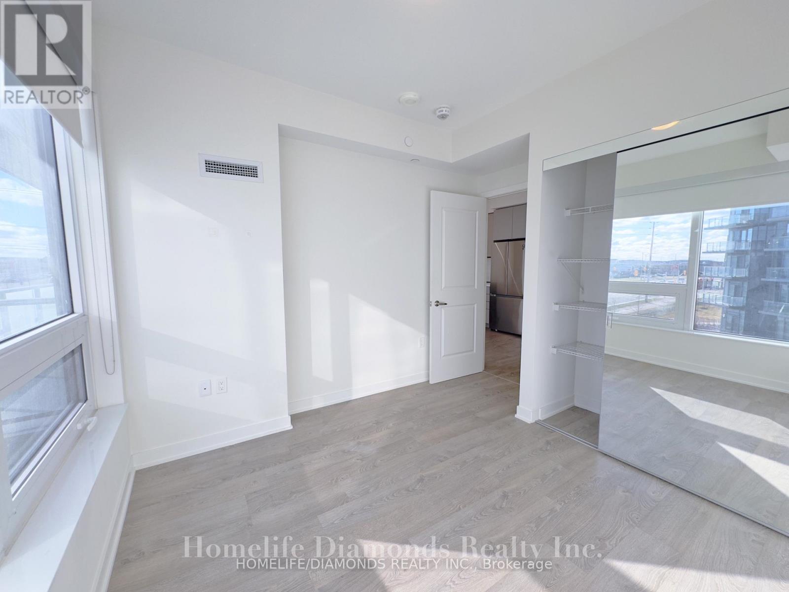 307 - 4675 Metcalfe Avenue, Mississauga, Ontario  L5M 0Z8 - Photo 13 - W12895720