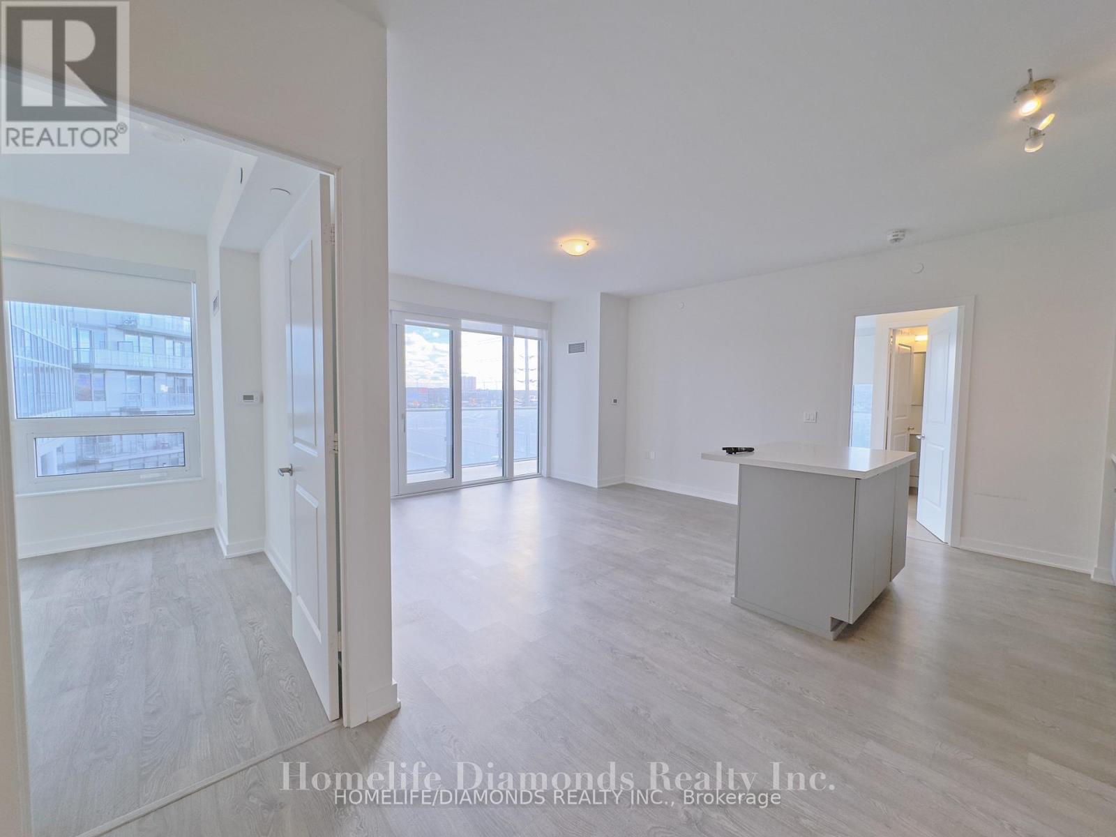 307 - 4675 Metcalfe Avenue, Mississauga, Ontario  L5M 0Z8 - Photo 2 - W12895720