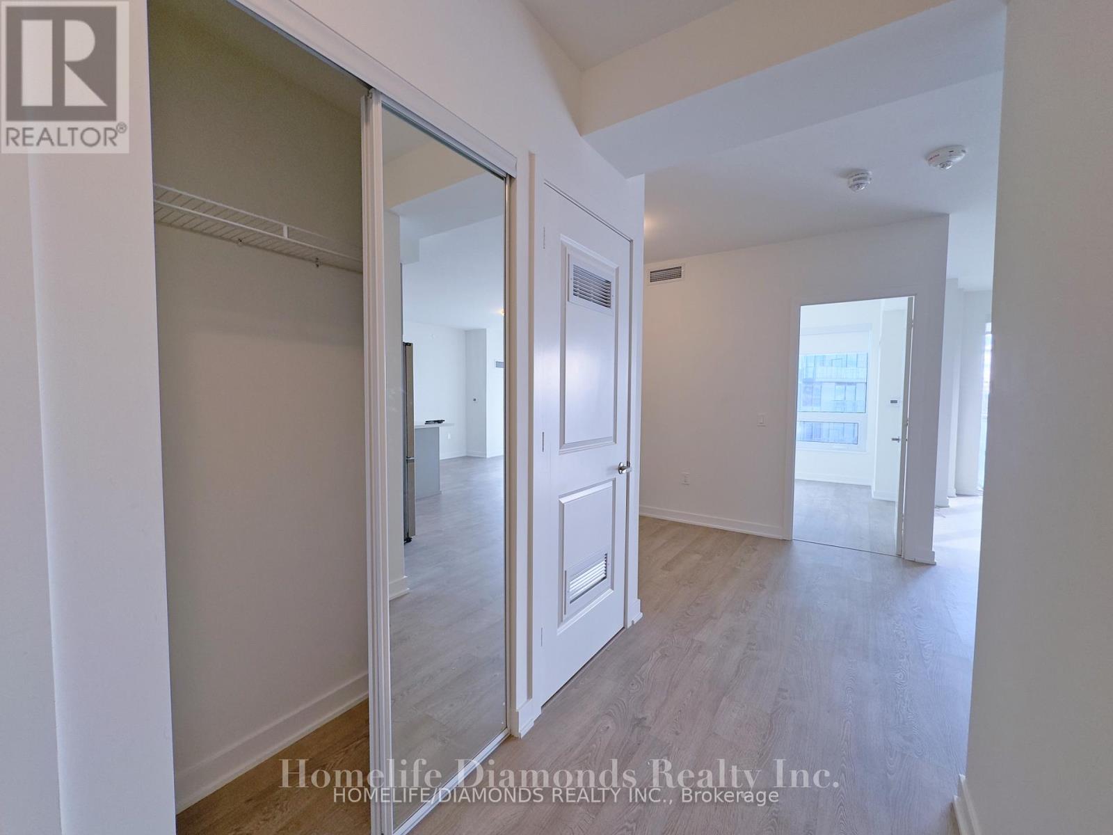 307 - 4675 Metcalfe Avenue, Mississauga, Ontario  L5M 0Z8 - Photo 8 - W12895720